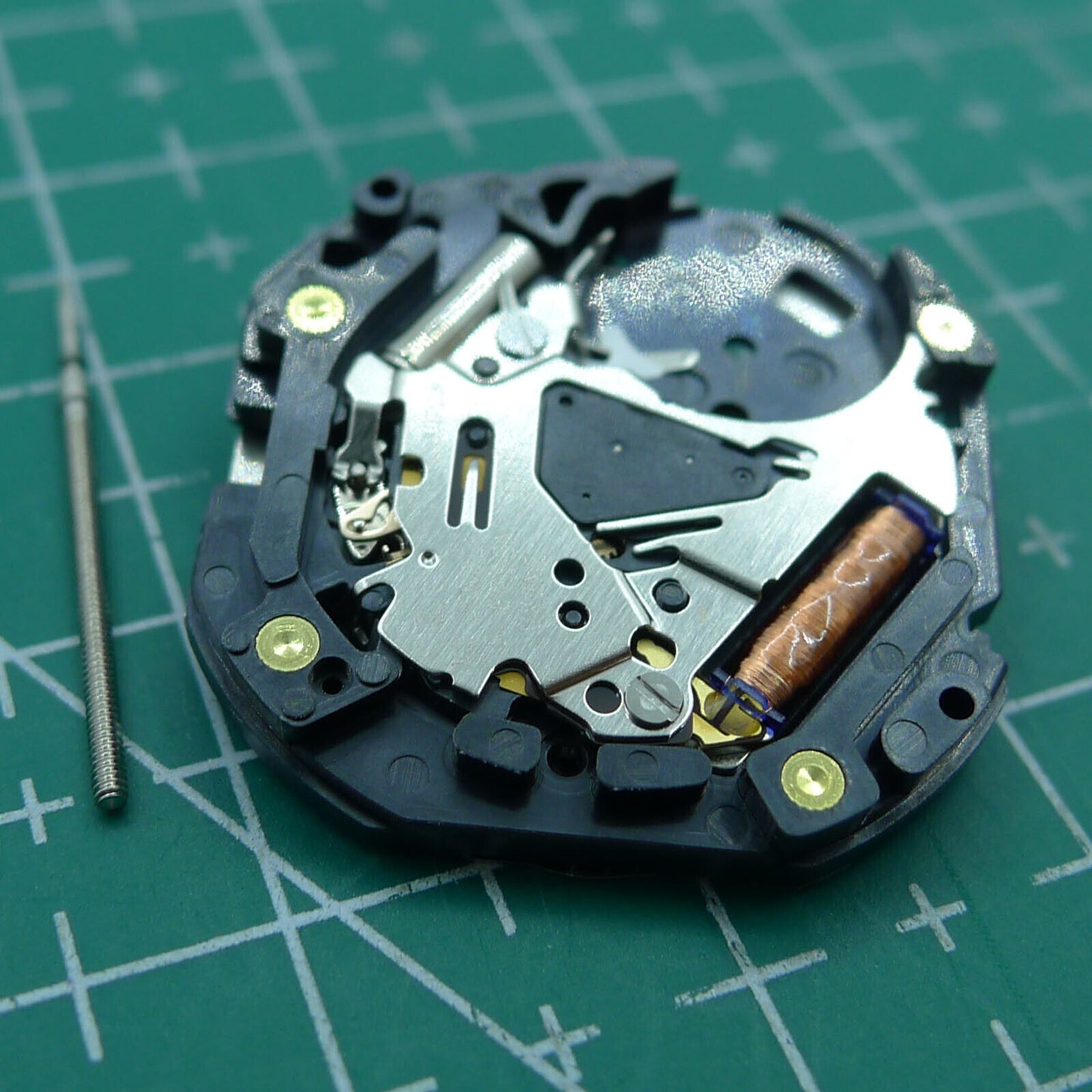 Hattori Epson VX3NE quartz movement, Japan-made, reliable mechanism for precision watch accessory repairs.