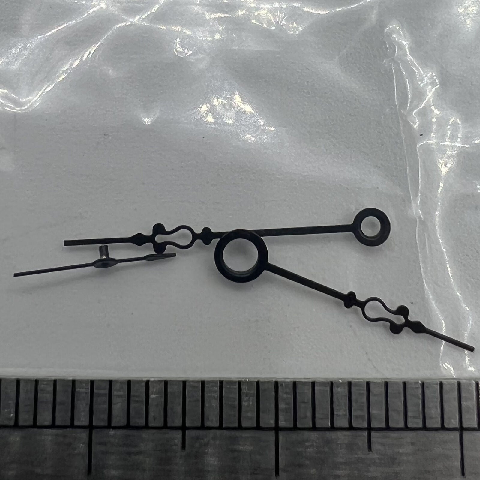 Small black floral watch hands by Seagull, compatible with ST3600/ST3621/ETA6497/6498 movements.