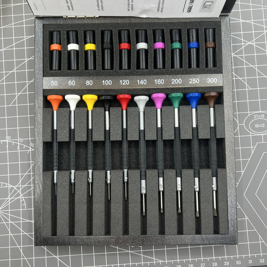 Bergeon 7899-A10 ergonomic screwdrivers set, sizes 0.50-3.00mm in wooden box for watch repair