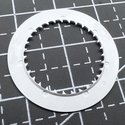 Datumsscheibe mit roter Schrift für Uhrwerk NH35 weißer Hintergrund