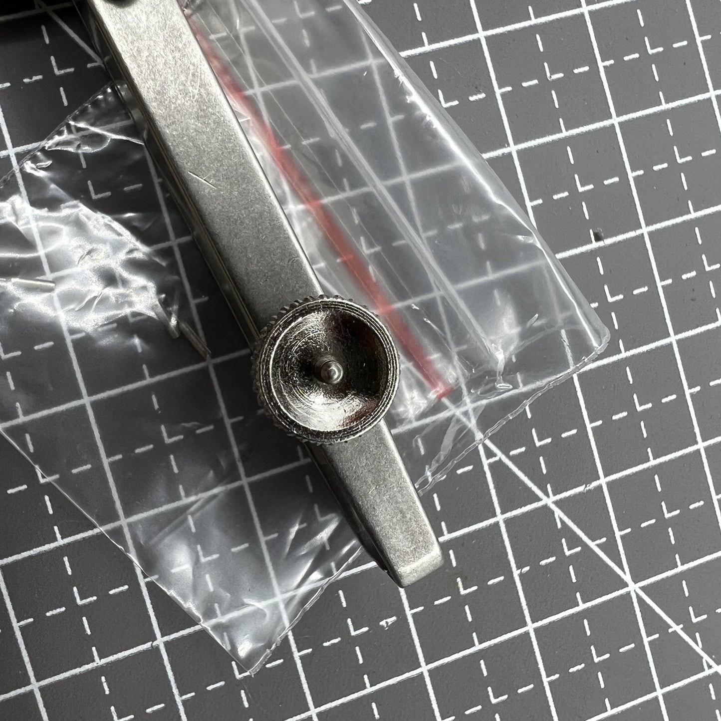 Outil pour retirer les aiguilles des montres du mouvement Eta 7750, grande aiguille des secondes, pince 