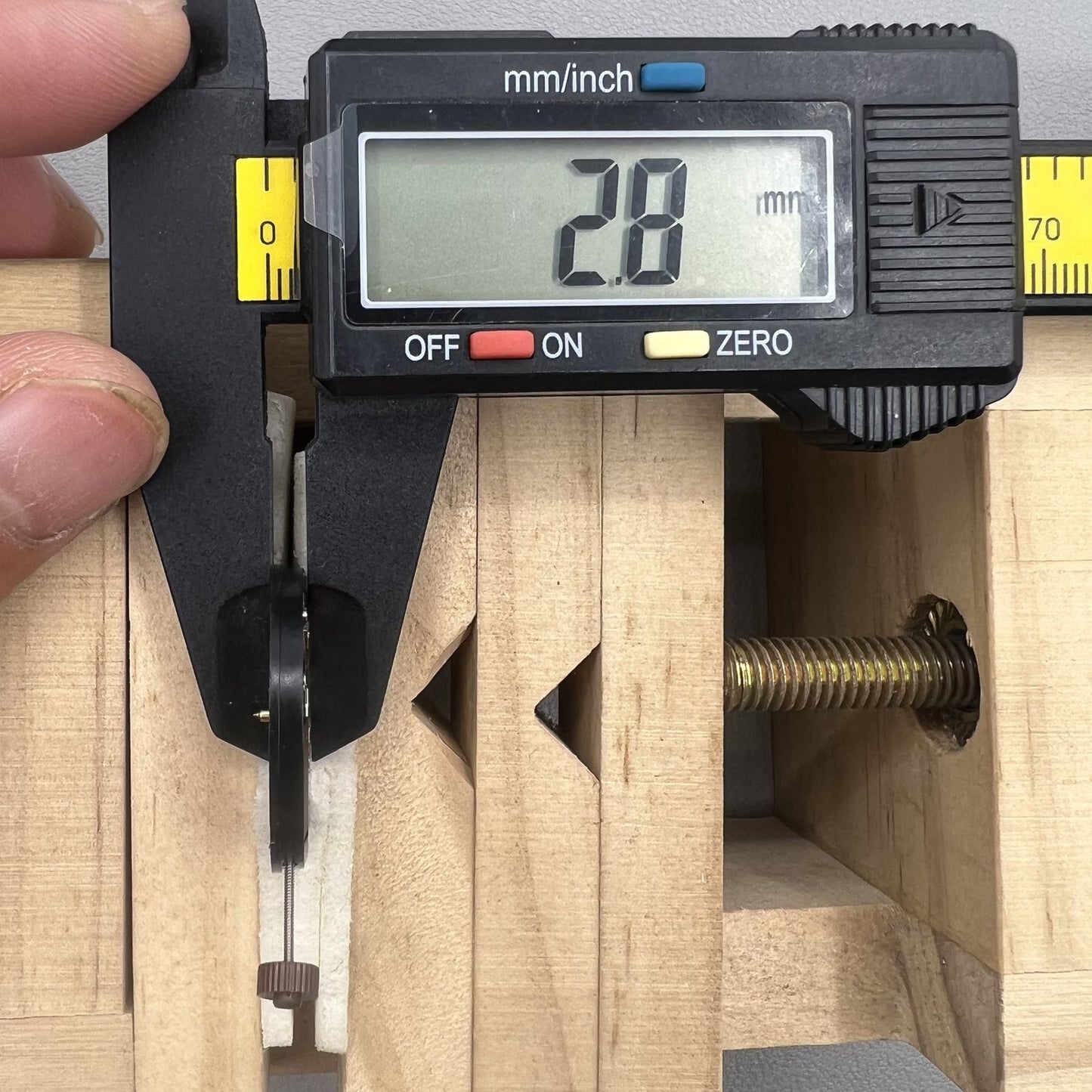 Schweizer Ronda 515.D Quart Bewegungstag Datum