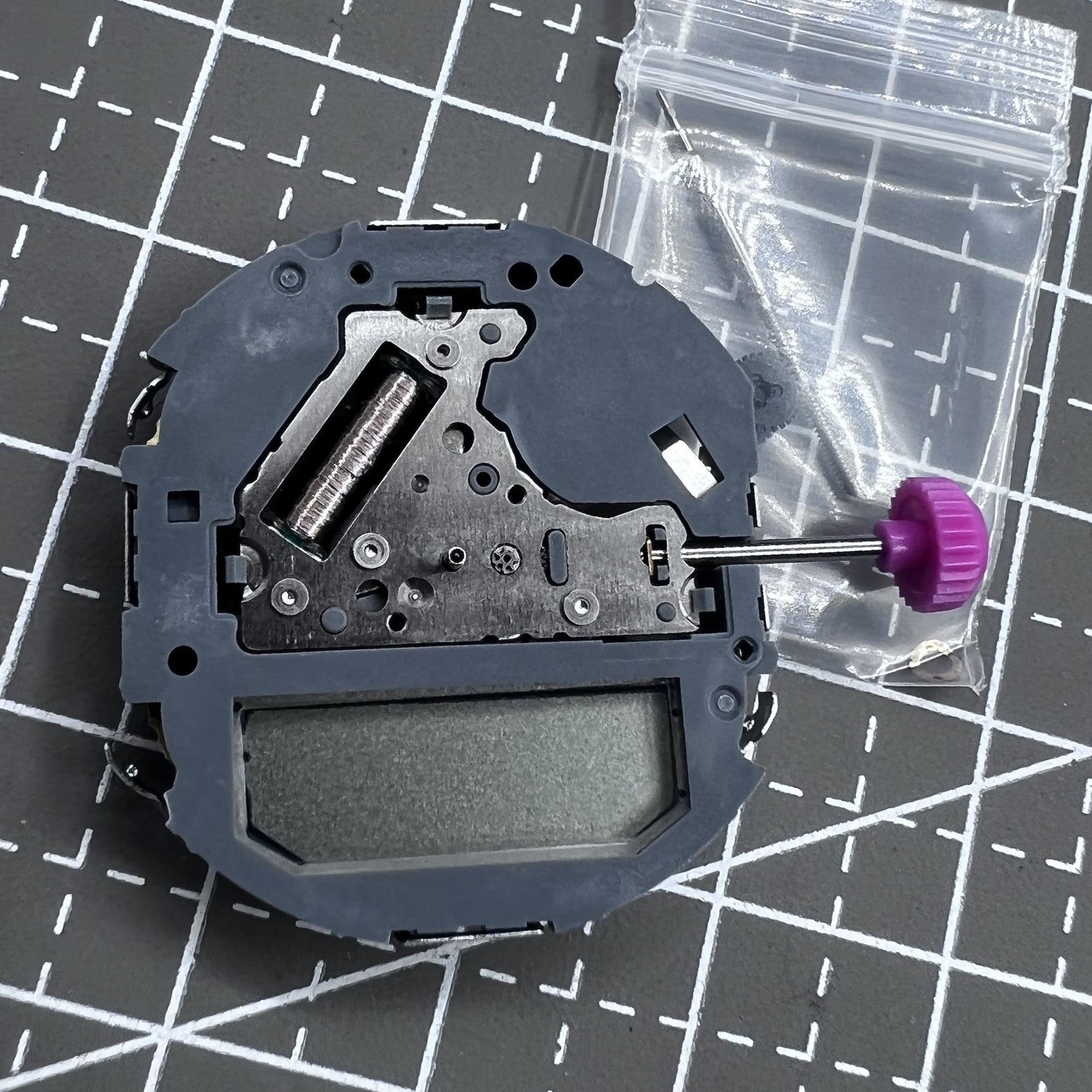 Miyota T201 Quartz watch movement with date display, precision Japanese quality for accessories