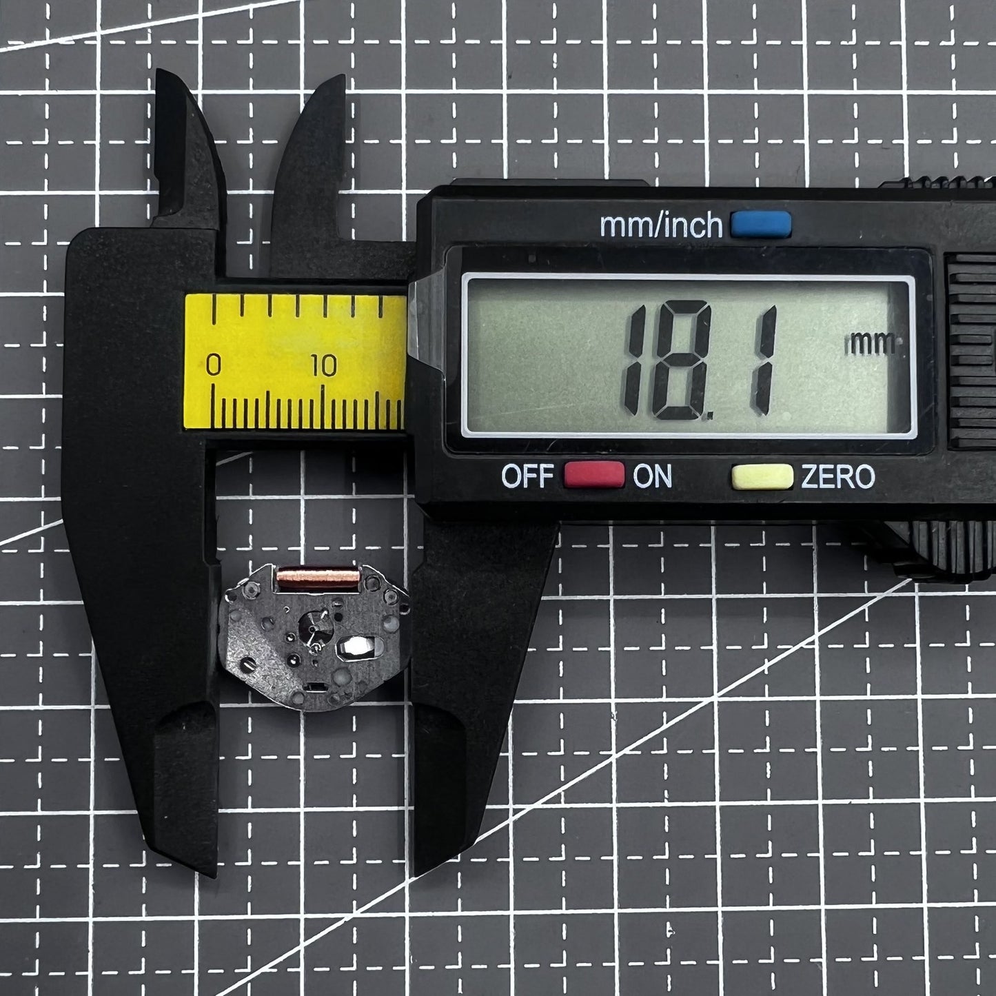 2 Stück Miyota 2039 Quarzuhrwerk H3 mit 3 Zeigern und hoher Ritzelwelle mit