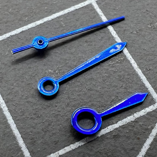 Blue 7mm arrow-shaped watch hands without lume, compatible with Miyota 2035 quartz,.