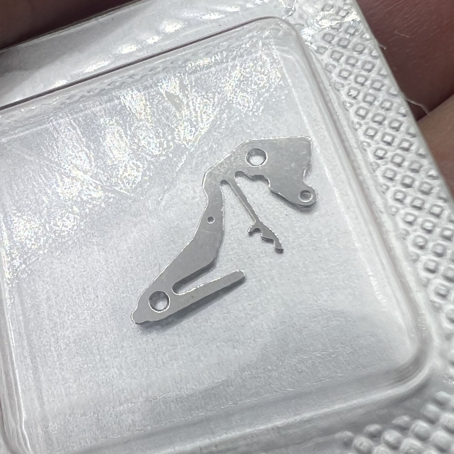 Setting lever jumper replacement part for ETA 2000 watch, durable and precise repair component by ETA.