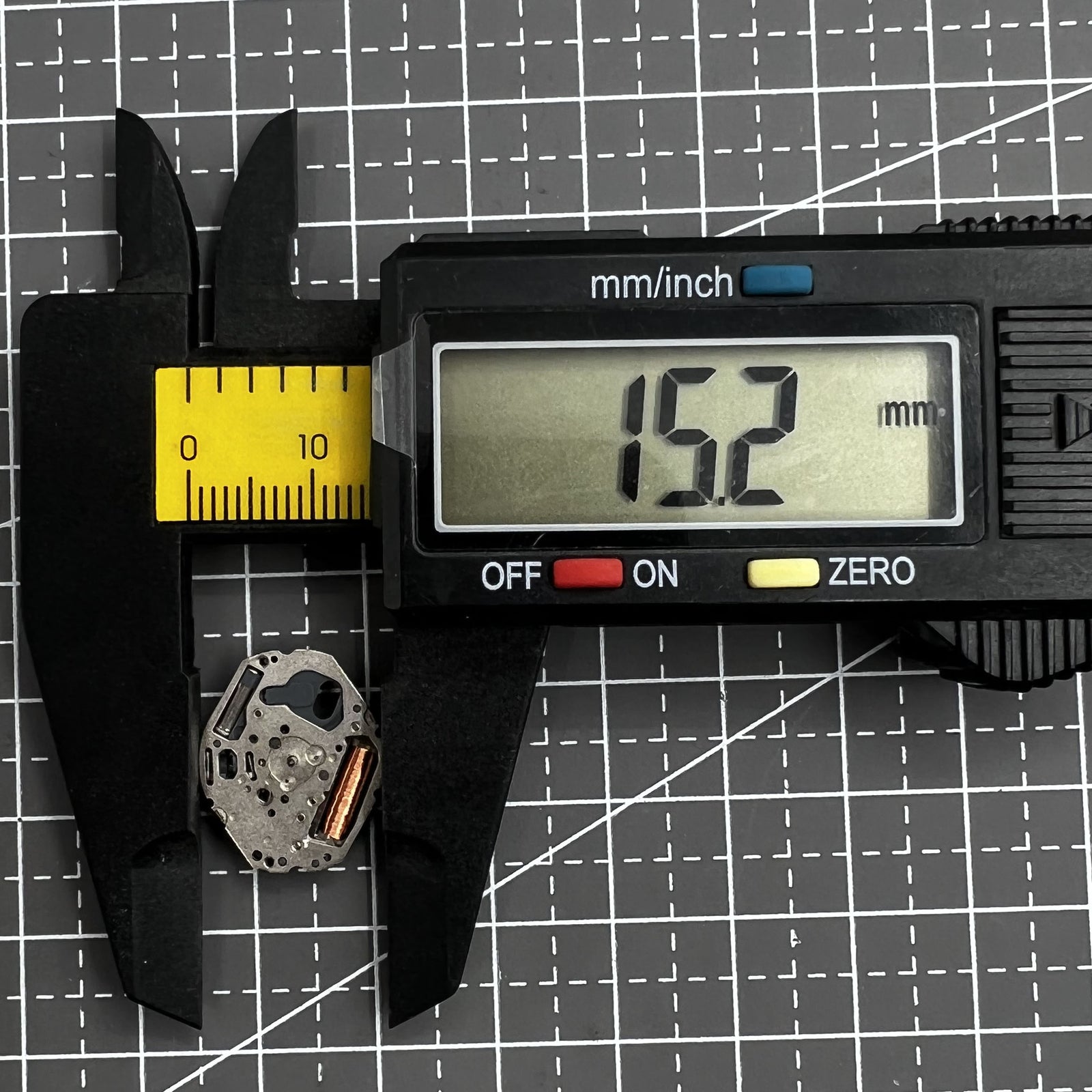 Miyota 3D44 quartz watch movement with 2 hands, Japanese precision and durability by Miyota.