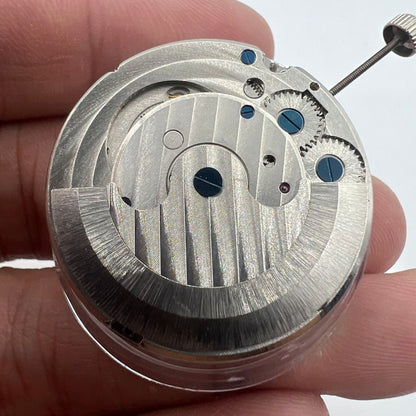 Multifunctional automatic watch featuring kinetic energy and tourbillon mechanical movement