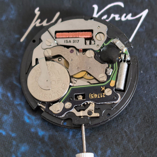 Swiss Made ISA317 quartz watch movement with 3 hands and double calendar, ideal for precise watch repairs.