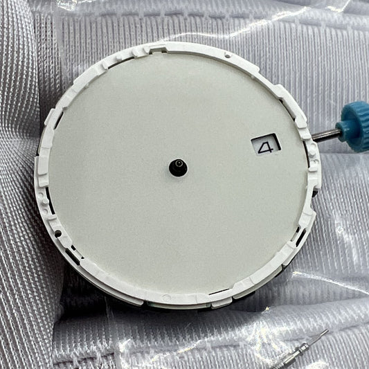 Miyota 6N10 quartz movement with luminescent hands and single date at 3 o?clock, premium watch accessory.