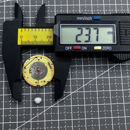 Golden Quartz Uhr Swiss Ronda 1004 mit 2 Zeigern Uhrwerk