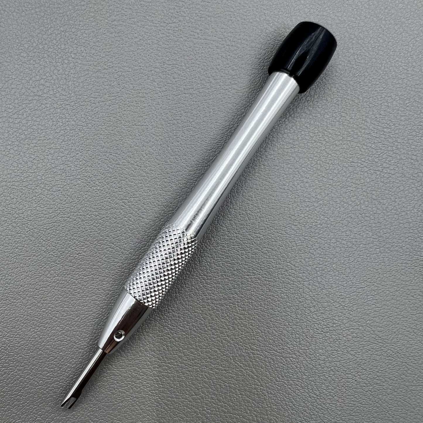 Schraubendreher AP 5230-30, 3.0mm, pr�zises Werkzeug f�r Audemars Piguet Uhrenschrauben, langlebig und ergonomisch.