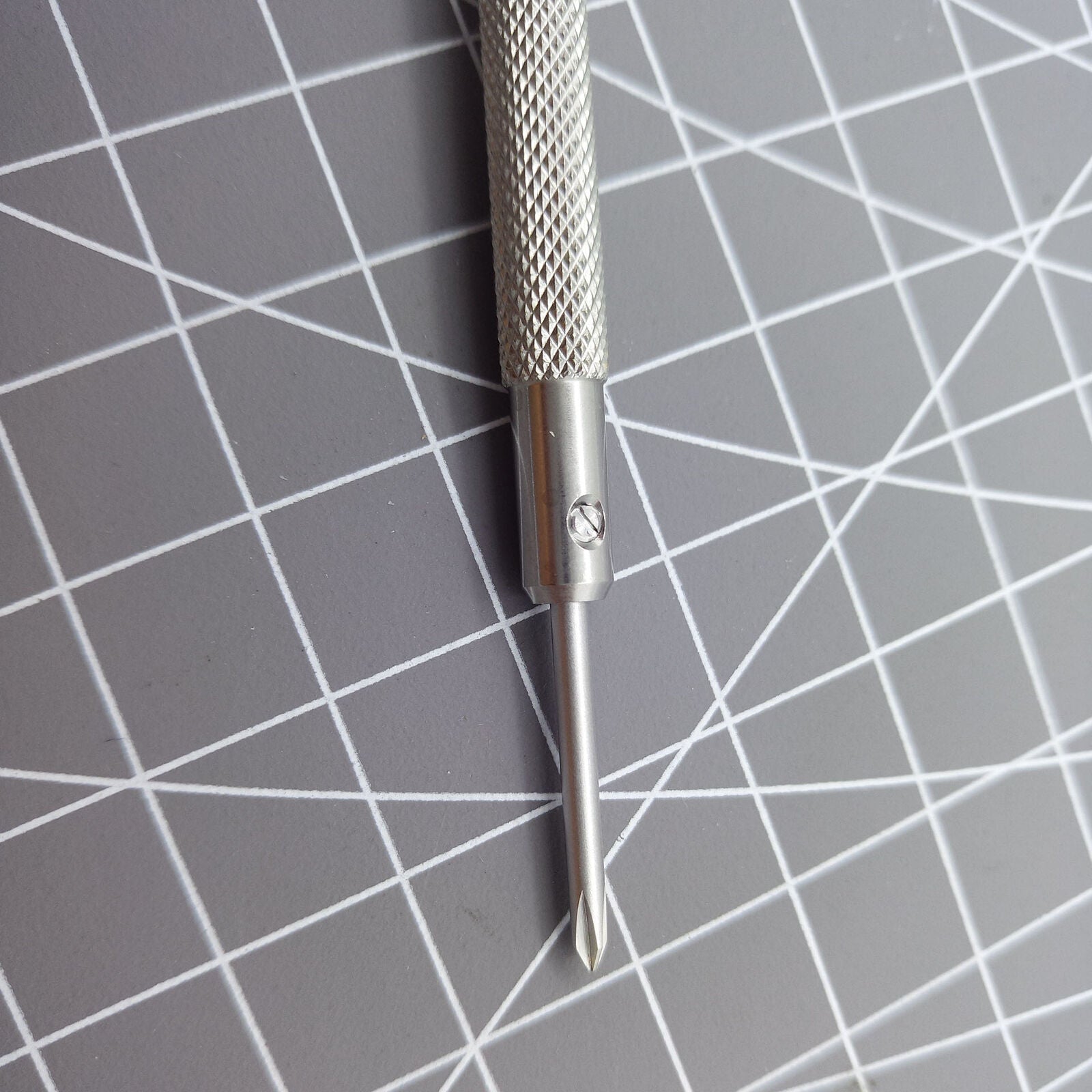 Swiss Made Bergeon 30081-C-200 ergonomic Phillips 2.00mm screwdriver for precise watch repairs