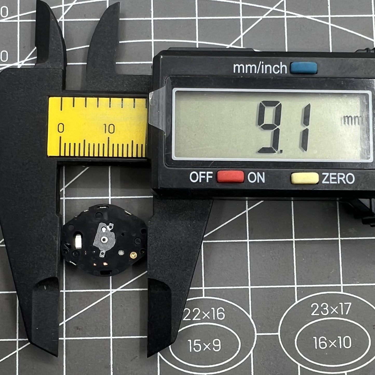 2 Stück Miyota 7T35 Uhrwerk Quarz mit 3 Zeigern Uhrbewegung