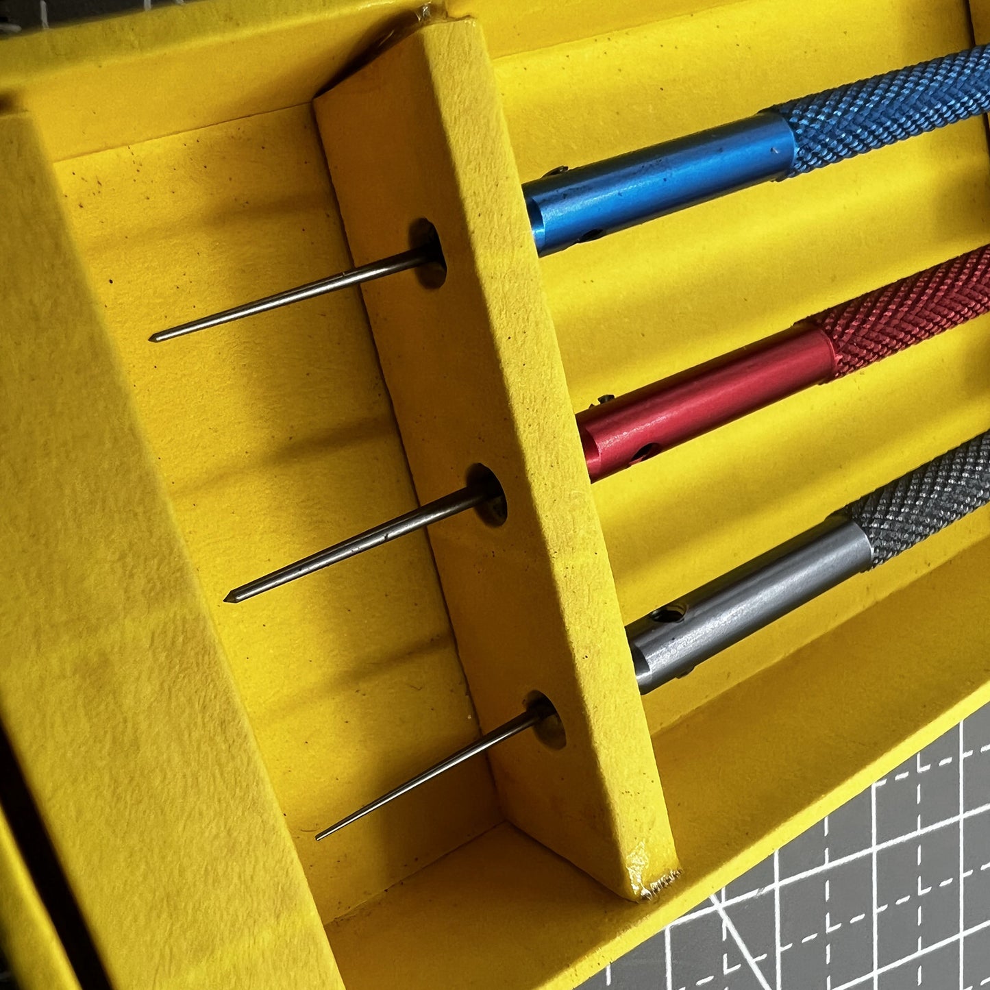 Bergeon Swiss Uhrenspirale Schraubklemmring Modell 30016