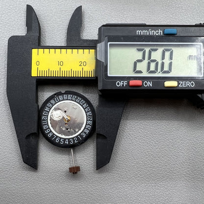 Schweizer schwarzes Festplattendatum bei 6 Ronda 515 Watch Quartz Bewegung 3 Hände