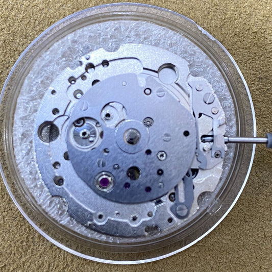 Silbernes, originales Miyota 8245, automatisches mechanisches Uhrwerk, hergestellt in Japan, Uhrenteil