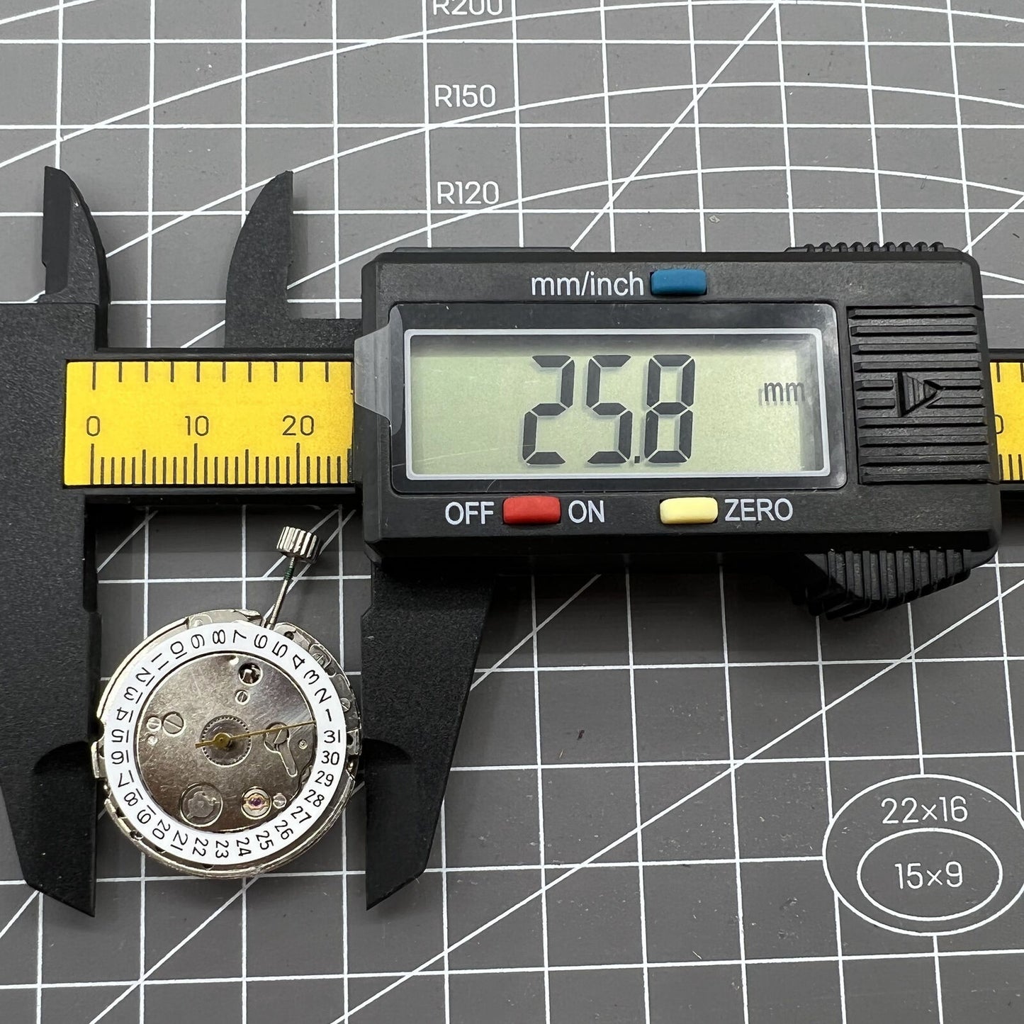 TY2806 Seagull ST1612 mechanical automatic watch movement showcasing precision gears and date function.