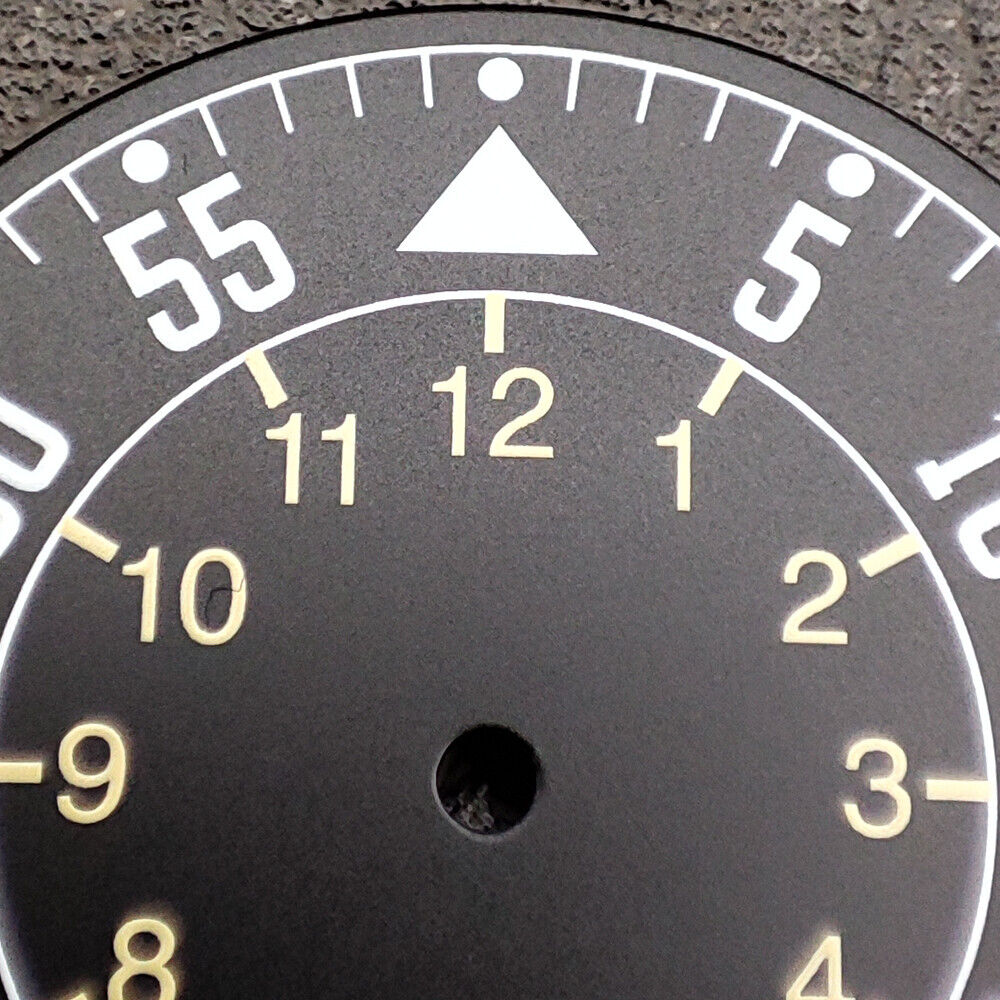 Green luminous 33.8mm pilot watch dial, compatible with NH35, perfect for black strap repairs.