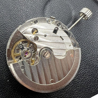 Seagull ST16 automatic watch movement displaying precise gears and expert craftsmanship.