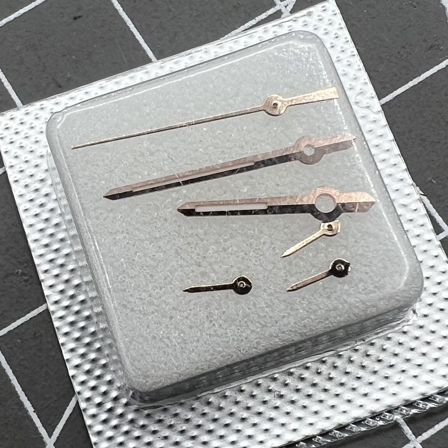 Leuchtgr�ne Uhrenzeiger Set f�r Miyota OS10, OS20 & EF530 Uhrwerke ? pr�zise und gut sichtbar.
