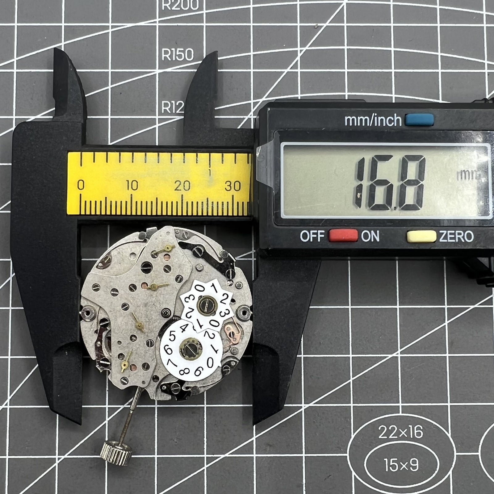 Tianjin Seagull ST25 automatic watch movement with large date and three hands, made in China.