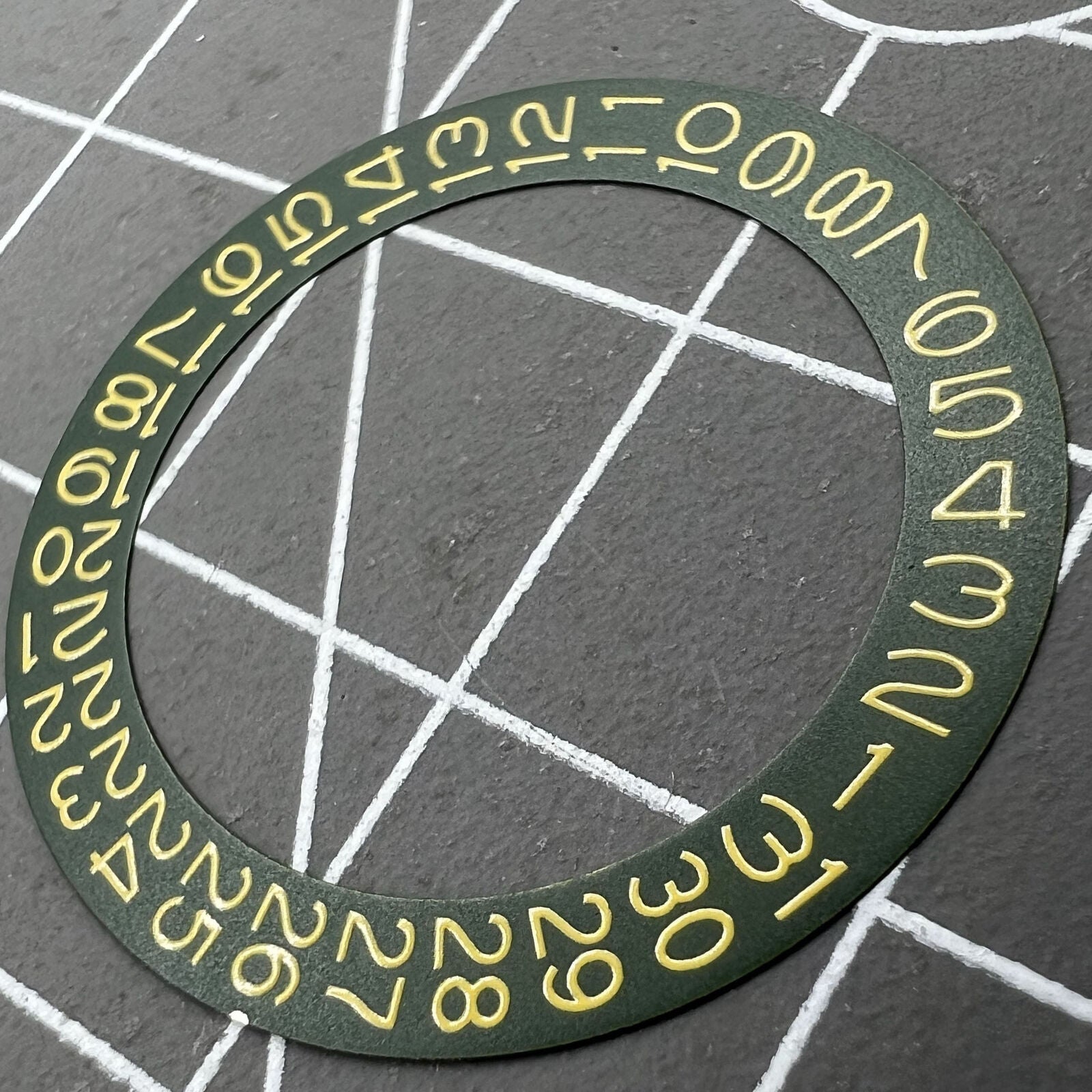 Dark hunter green date wheel with peach yellow font, compatible with Miyota NH35 NH36 movements, watch accessory.