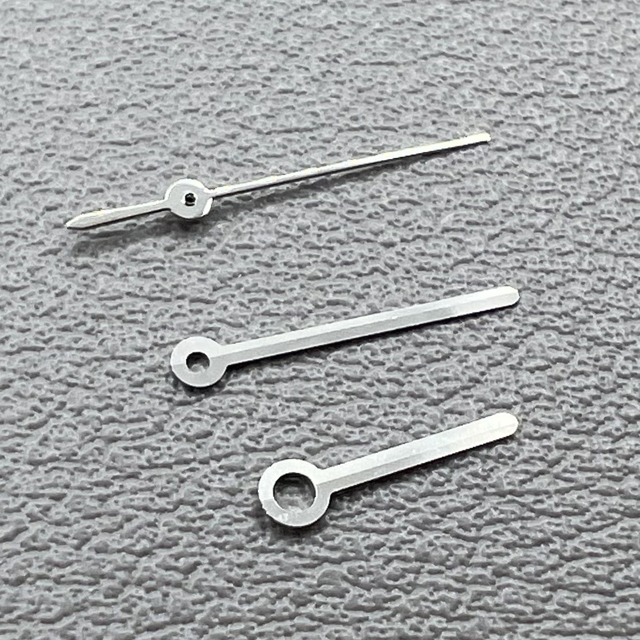 2 Sets Silberfarbene 10mm Zeiger für Miyota 2315 2035 2036 2115 2305 Uhrwerk