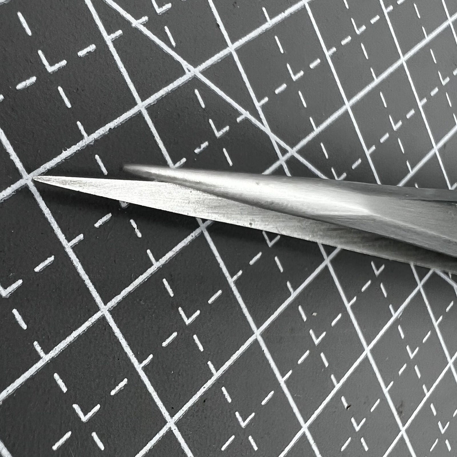 ST16 Antimagnetic Tweezer, superhard stainless steel for precise watch accessory handling.