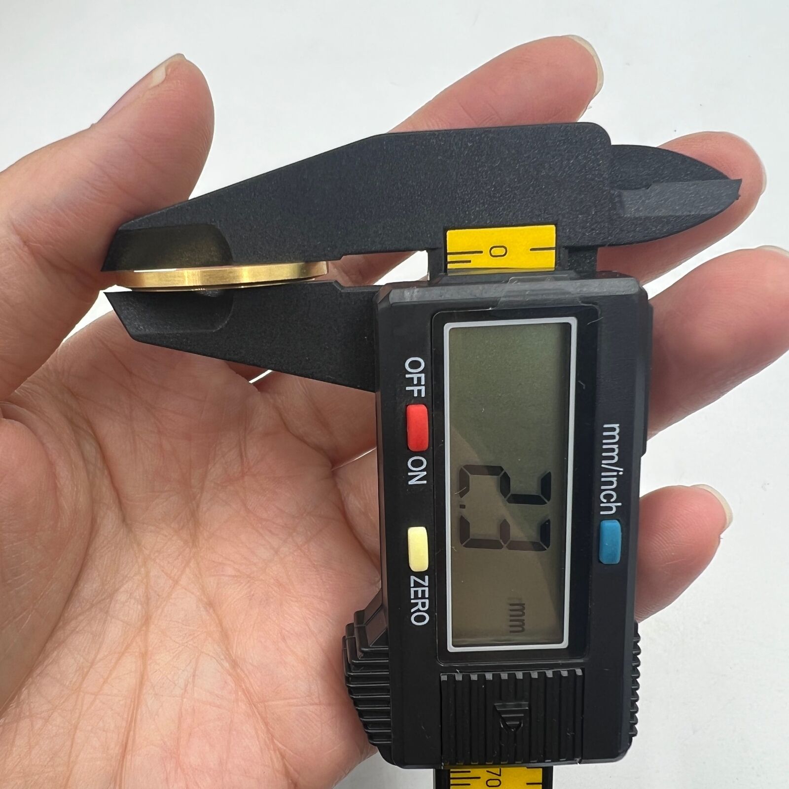 Golden Dragon carved rotor weight for NH35 NH36 watch movement, enhancing performance and style.