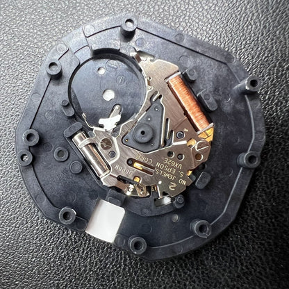 2 Stück Hattori Epson TMI VX62 VX62E Quarz Uhrwerk mit Krone