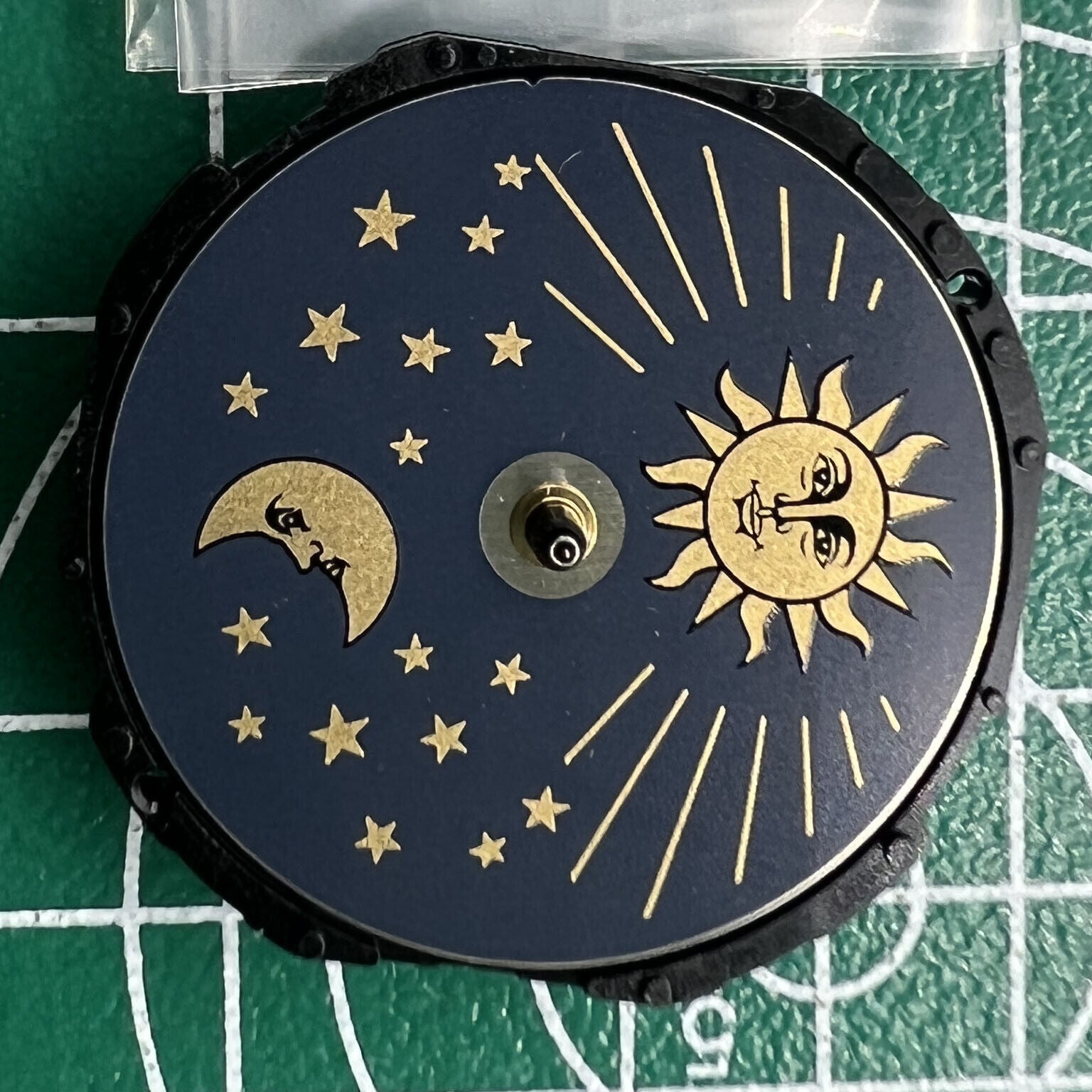 Wholesale Hattori Epson TMI PC39 quartz watch movement, Japan-made precision for timepieces.