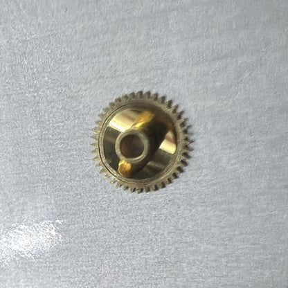 Watch Part Hour Wheel H1 for ETA 902.002 quartz movement, precise timekeeping component.