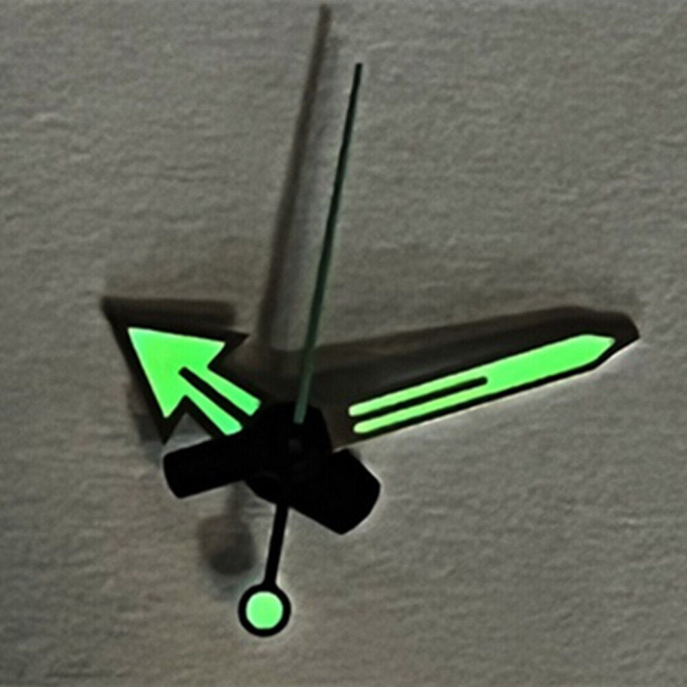 Green lume watch hands with silver trim, compatible with NH35A, SKX007, and SRP777 models, perfect for replacements.