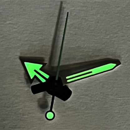 Green lume watch hands with silver trim, compatible with NH35A, SKX007, and SRP777 models, perfect for replacements.