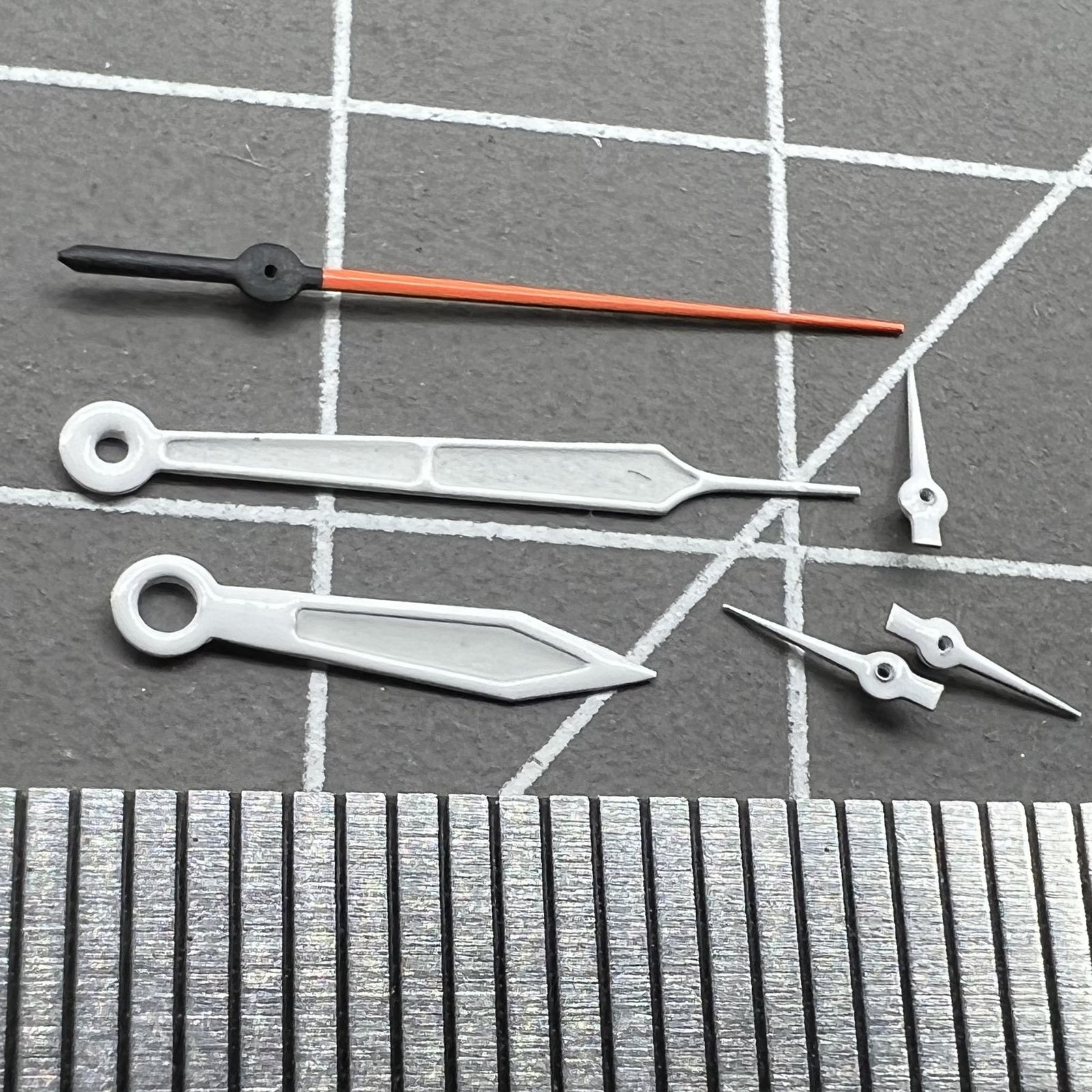 14mm green lume arrow-shaped watch hands, designed for Miyota 0S20 quartz movements.