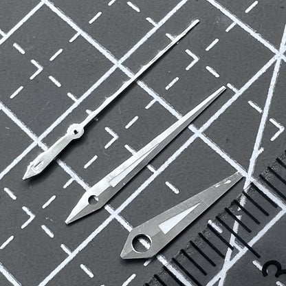 2er Set Silberne Leuchtzeiger mit Veredeltem Rand für ETA2836 2824 2892A2