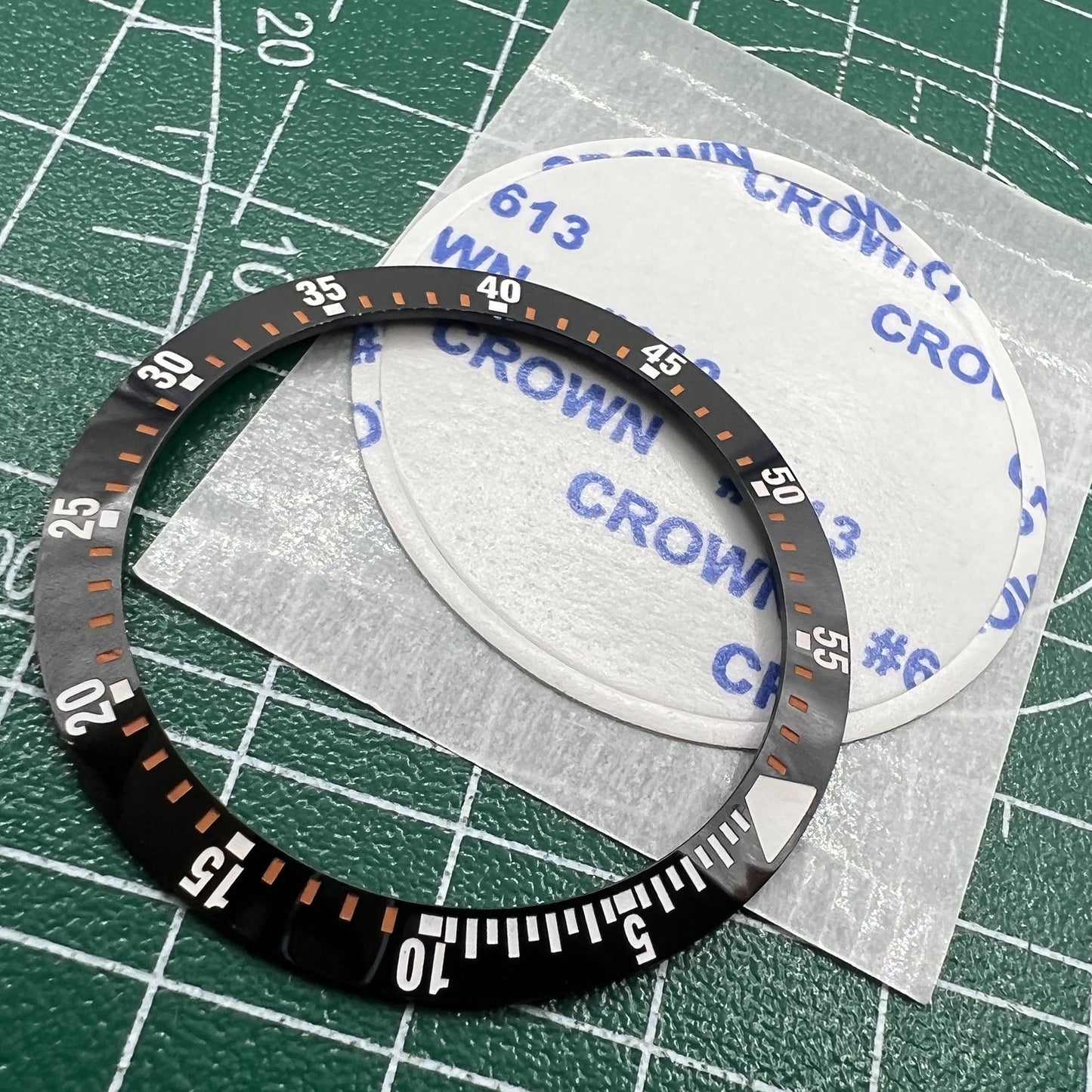Großhandel 38mm/30,5mm Schwarze Lünette Orange Graduierung Keramik Uhr Lünette Einsatz 