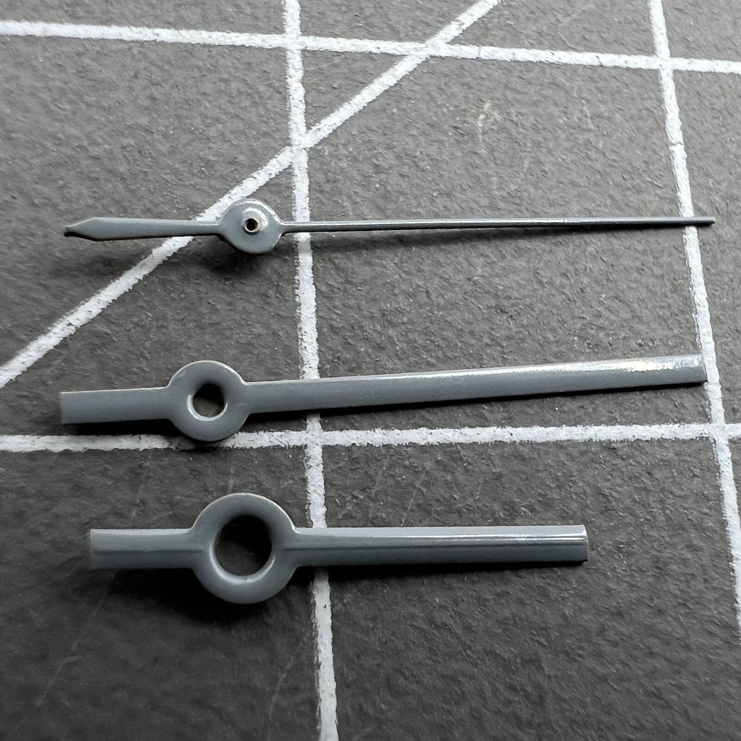 Set of silver-tone watch hands for Miyota 2035 movement, including 16mm hour/minute and 11mm second hands by NO.1305.