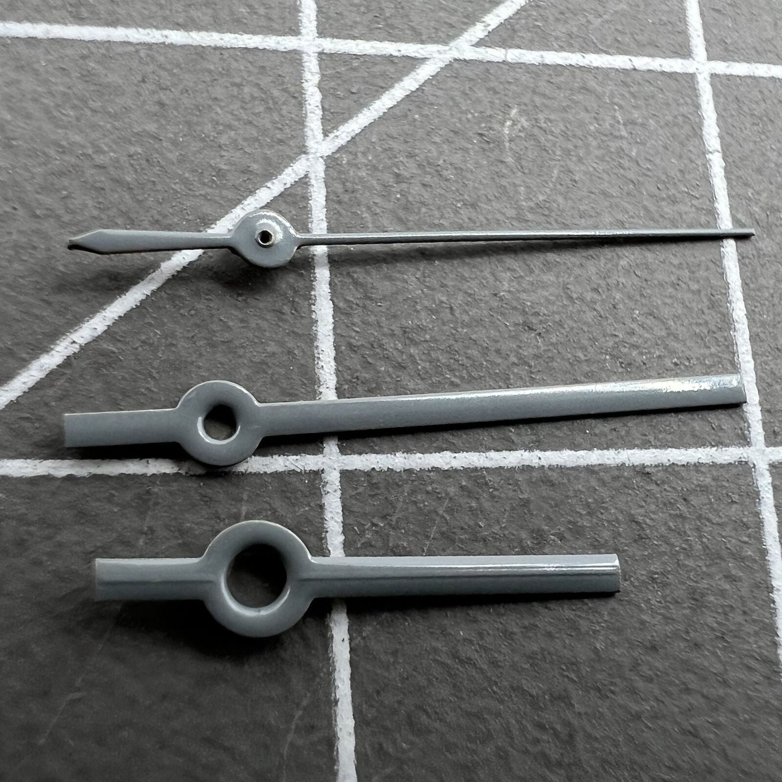 Set of silver-tone watch hands for Miyota 2035 movement, including 16mm hour/minute and 11mm second hands by NO.1305.