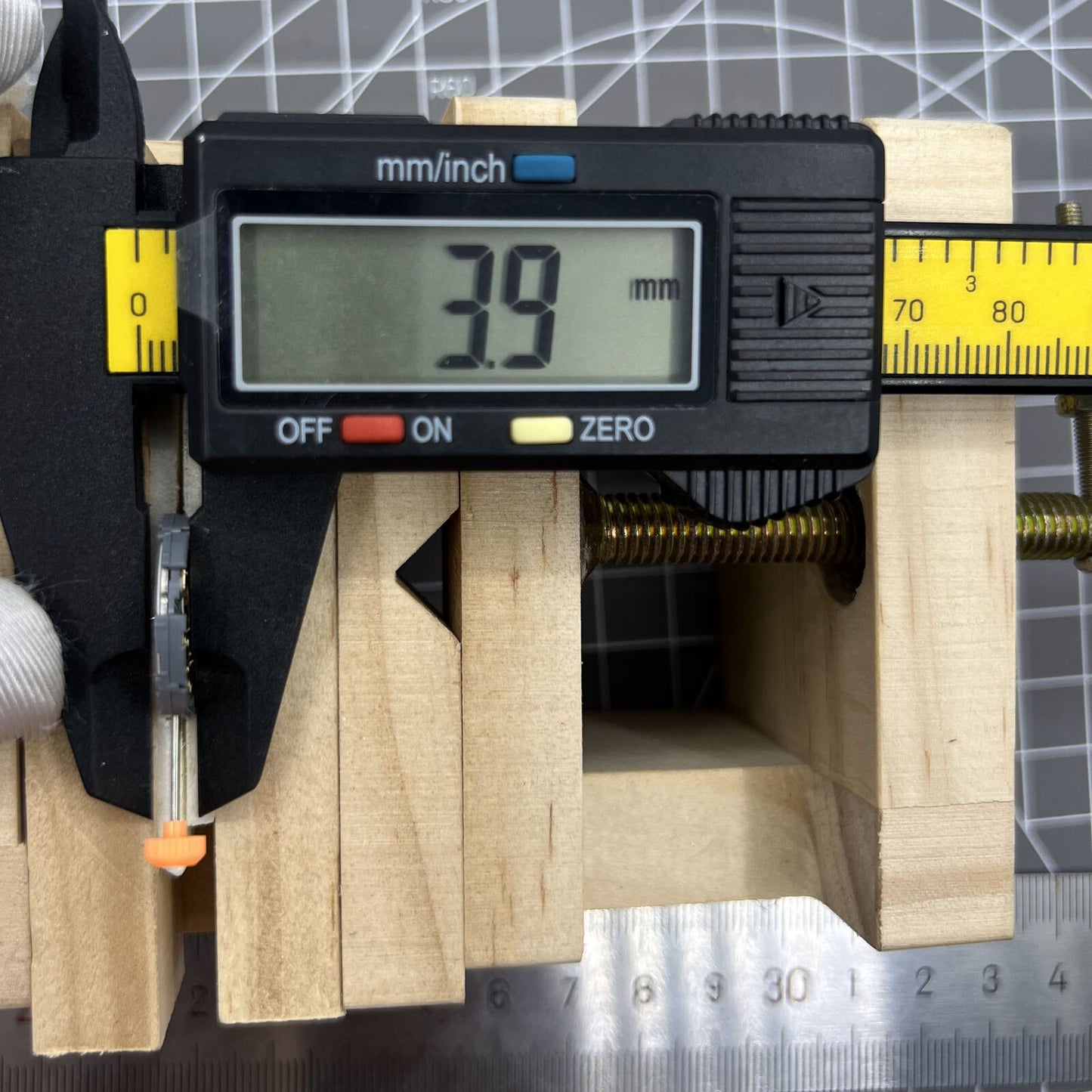 Miyota 1N12 quartz watch movement with date at 3 o'clock, reliable Japan-made replacement mechanism.