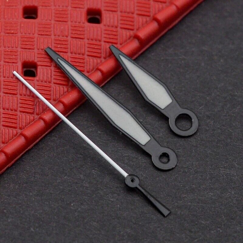 Black trim green luminous watch hands set, 15mm length, compatible with NH35/NH36 movement.