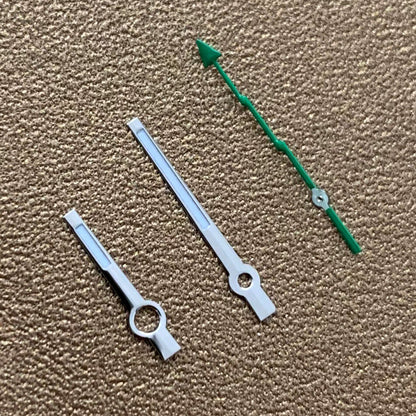 Green luminous watch hands set with lightening-style second hand for NH35 NH36 movement, enhanced visibility.