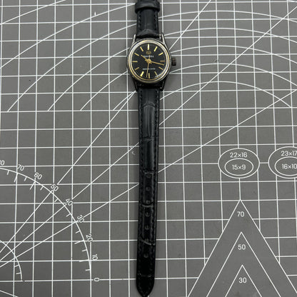 27mm Tianjin Seagull ladies watch with manual movement, golden nail hour markers, elegant design.