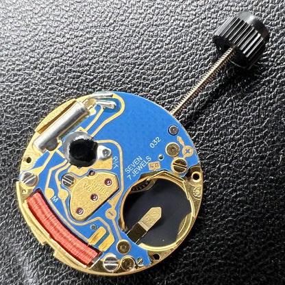 Swiss Made ETA 956.032 quartz watch movement with 2 hands, precise craftsmanship by ETA for accurate timekeeping.