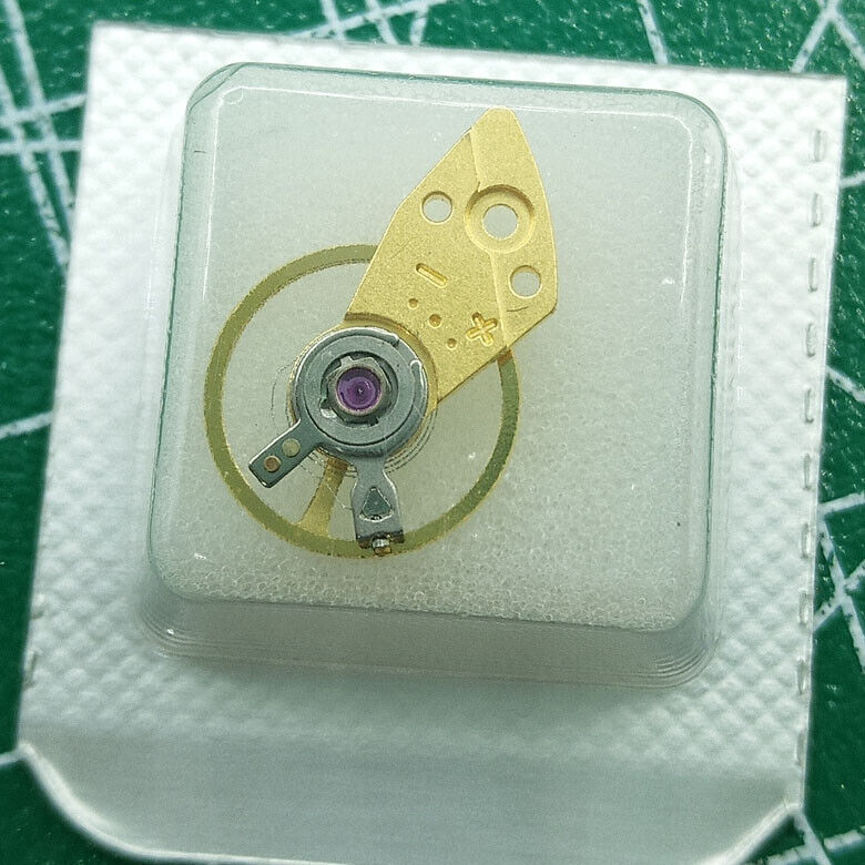 Golden balance wheel with splint for Miyota 8205 8200 movements by Japan Quality, watch repair component.