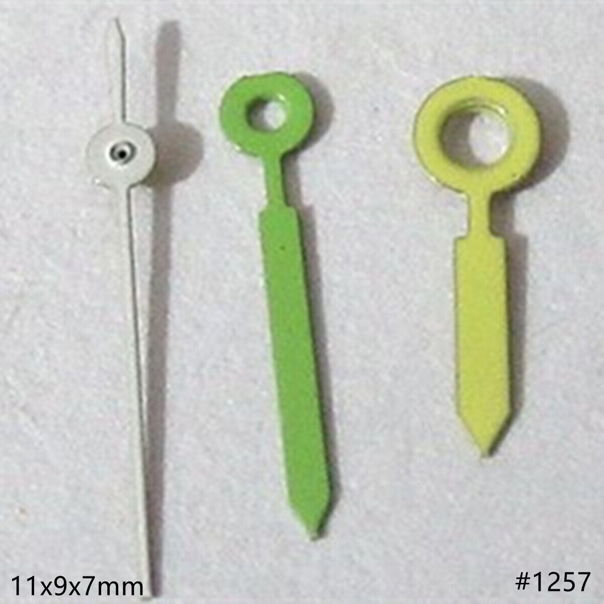 Green Arrow-shaped watch hands set compatible with Miyota 2035, 2115, 2105, 2305 movements for precise timekeeping.
