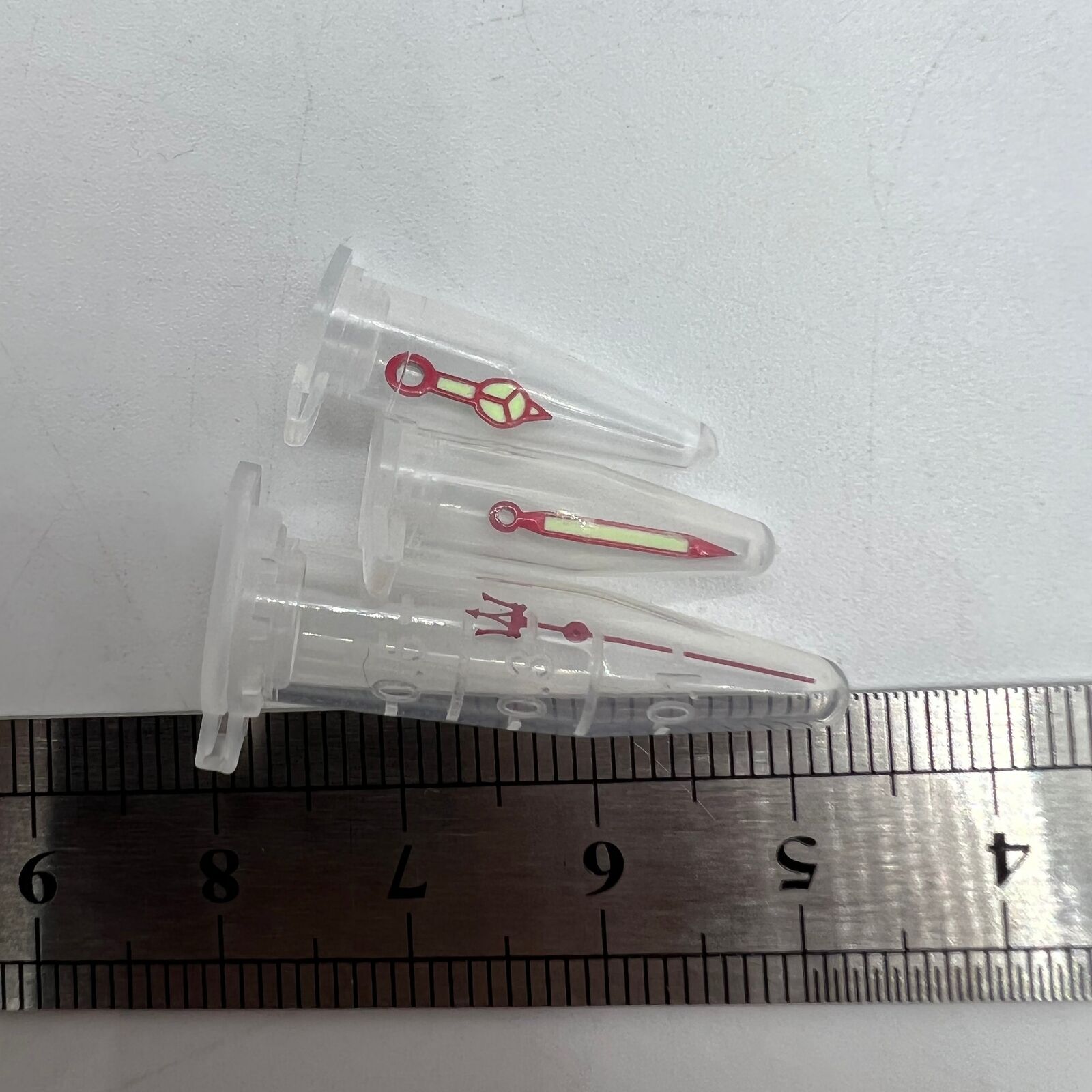 Red Fork watch hands with red trim and green lume, compatible with NH35/NH36 movements for SKX007 and SBBN models by Red Fork.