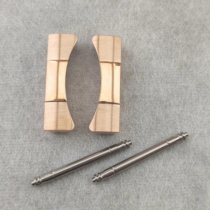 Set of 2 curved end links for Daytona watch bands, 20/21mm metal connectors.