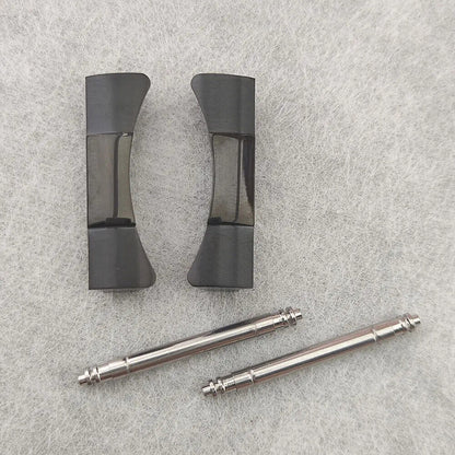 Curved end link connections for Daytona watch band, bracelet width 20/21mm, enhancing bracelet fit and style.